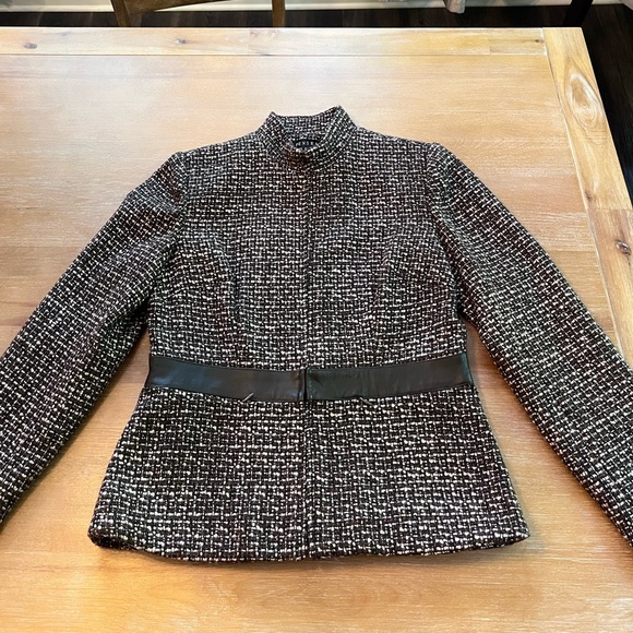 Spenser Jeremy Brown and White Tweed Blazer with leather waist band. size small - Picture 1 of 6